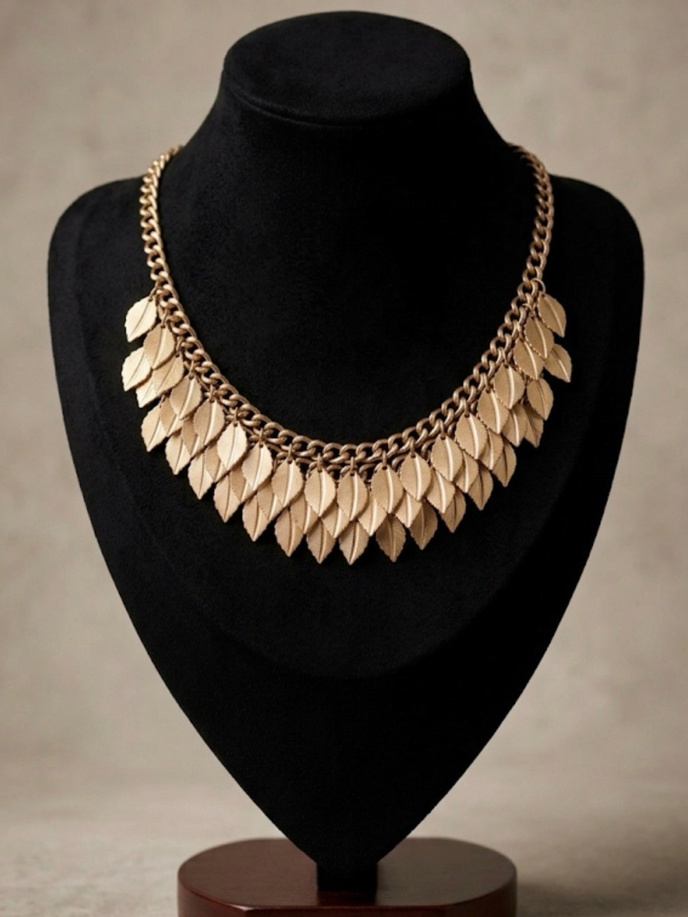 Mythologie Gold Tone Cascading Leaf Bib Statement Necklace Boho 3122